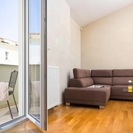 Apartment Leonardo Pula